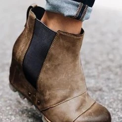 Levency New In Vintage Wedge Non Shell Boots 23 Levency New In Vintage Wedge Non Shell Boots