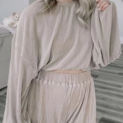 Levency New In Pleated Crop Blouse Wide Leg Pants Set