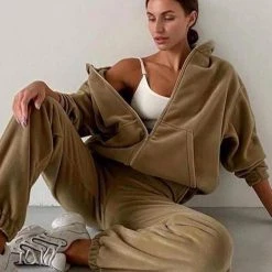 Levency Zip Up Hooded Jacket Sweatpants Sports Set