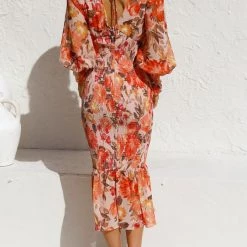 Levency New In V Neck Puff Sleeve Smocked Waist Midi Dress 19 Levency New In V Neck Puff Sleeve Smocked Waist Midi Dress