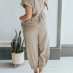 Levency Slit Back Solid Drawstring Jumpsuit