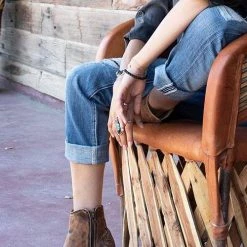 Levency Zipper Rivets Chunky Heel Boots