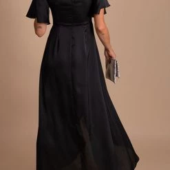 Levency Keep Your Confidence Maxi Dress