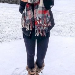 Levency Plaid Tassels Scarf