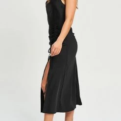 Levency New In Date Night Satin Midi Dress