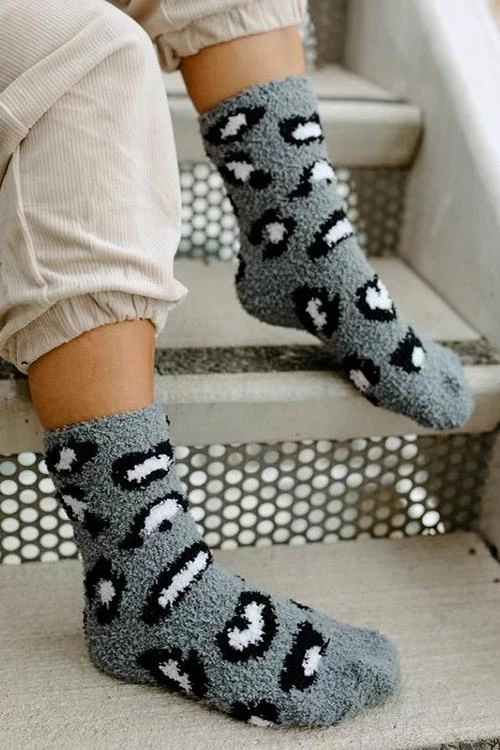 Levency New In Leopard Pattern Coral Fleece Socks 3 Levency New In Leopard Pattern Coral Fleece Socks