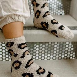 Levency New In Leopard Pattern Coral Fleece Socks