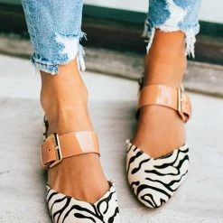 Levency Adjustable Buckle Flats