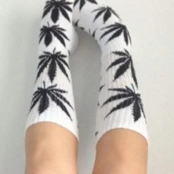 Levency Maple Leaf Couples Socks 29 Levency Maple Leaf Couples Socks